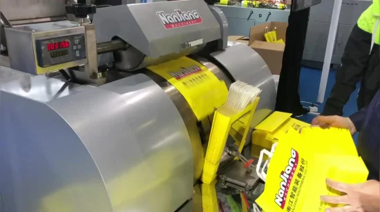 Bolsa de papel alimentada por rollo con máquina en línea de asa plana y retorcida